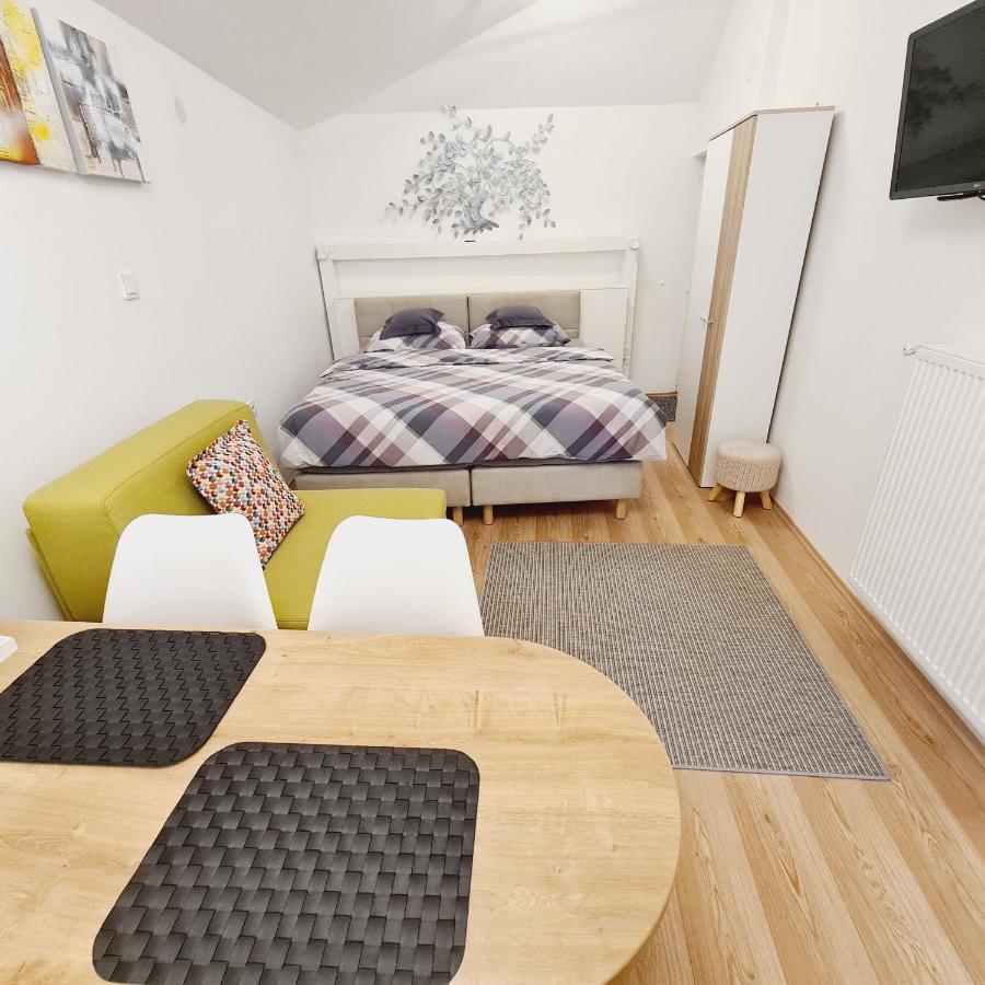 Cozy Studio Apartment Tian In Zagreb Exterior photo