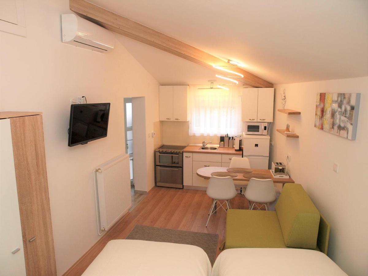 Cozy Studio Apartment Tian In Zagreb Exterior photo